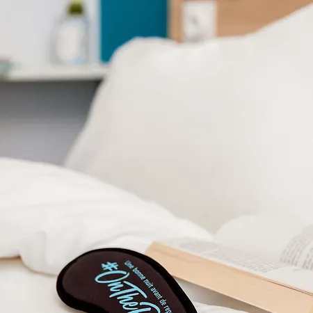 Hotelf1 Poitiers Nord Futuroscope מלון *