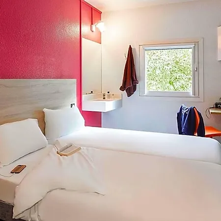 Hotelf1 Poitiers Nord Futuroscope Otel *