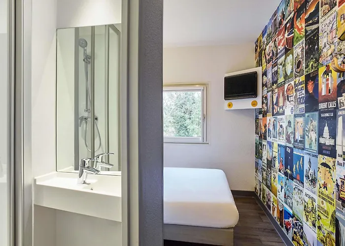 Hotelf1 Poitiers Nord Futuroscope *